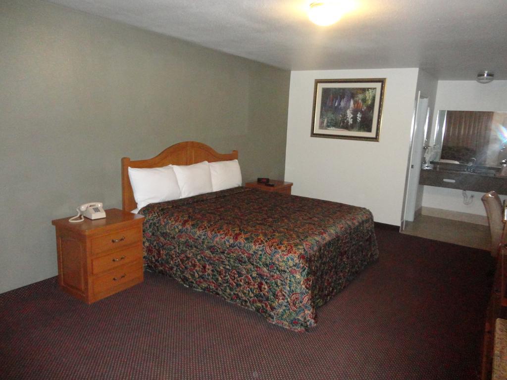 Garden Inn And Suites Silsbee Εξωτερικό φωτογραφία